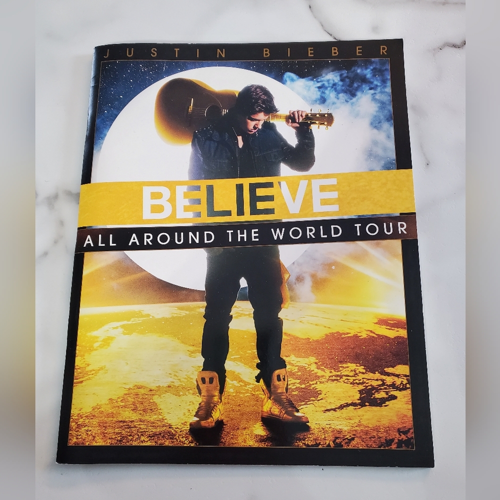 Justin Bieber Believe All Around The World Concert Program Live Tour Book 2012 - Picture 7 of 7